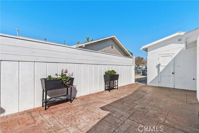 1910 S Van Ness Ave, Santa Ana, CA 92707