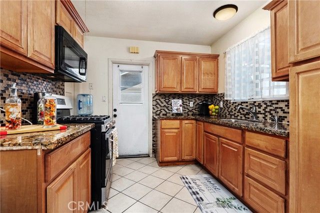 1910 S Van Ness Ave, Santa Ana, CA 92707