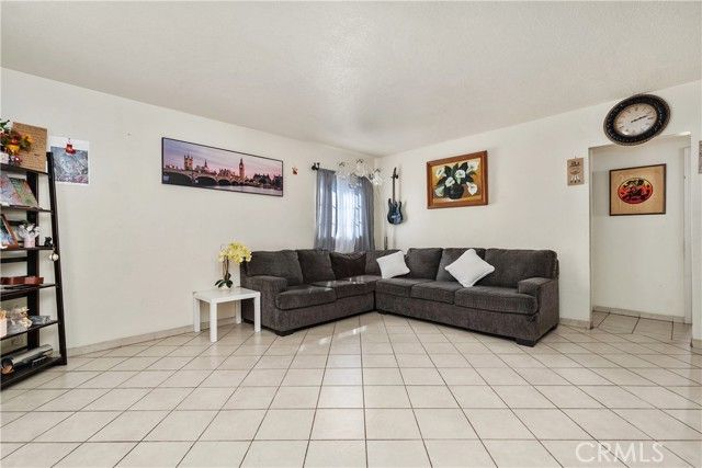 1910 S Van Ness Ave, Santa Ana, CA 92707