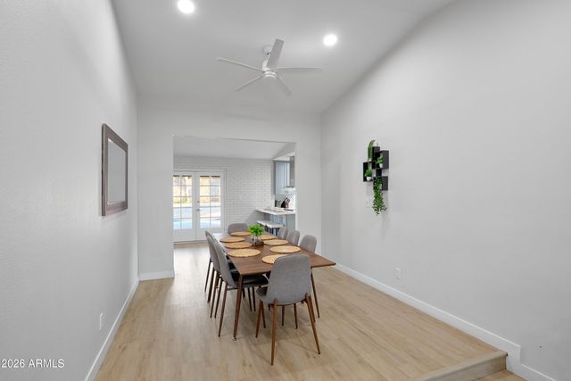 2331 E SUNNYSIDE Drive, Phoenix, AZ 85028
