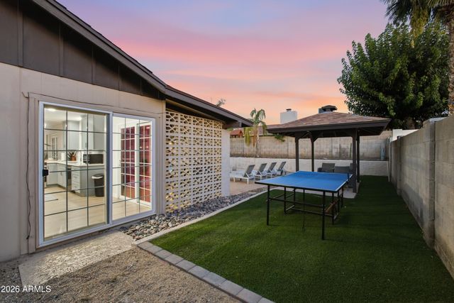 2331 E SUNNYSIDE Drive, Phoenix, AZ 85028