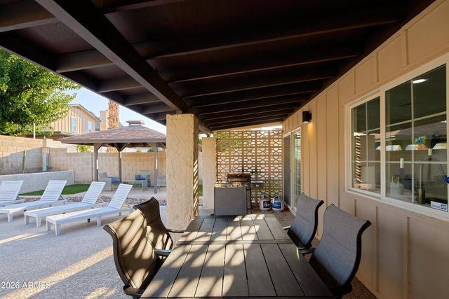 2331 E SUNNYSIDE Drive, Phoenix, AZ 85028