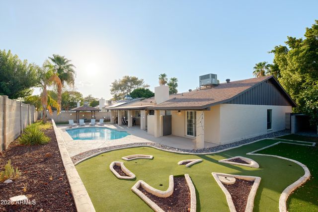 2331 E SUNNYSIDE Drive, Phoenix, AZ 85028