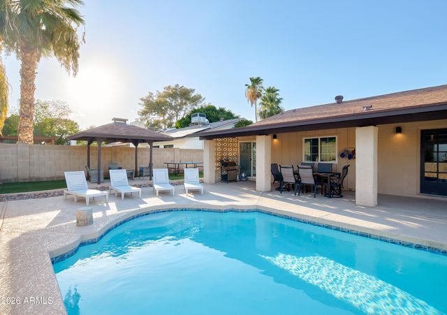 2331 E SUNNYSIDE Drive, Phoenix, AZ 85028
