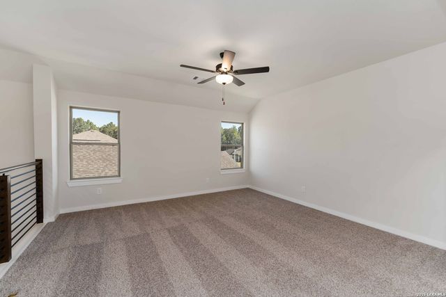 6038 Willow Point Blvd, San Antonio, TX 78219