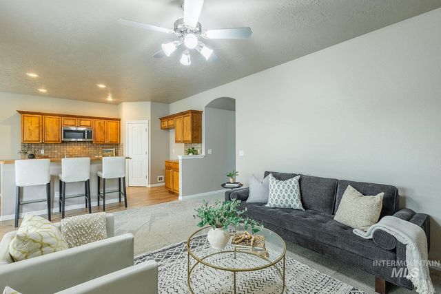 3406 S Ascaino, Meridian, ID 83642