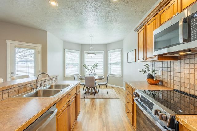 3406 S Ascaino, Meridian, ID 83642