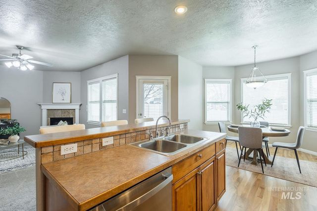 3406 S Ascaino, Meridian, ID 83642