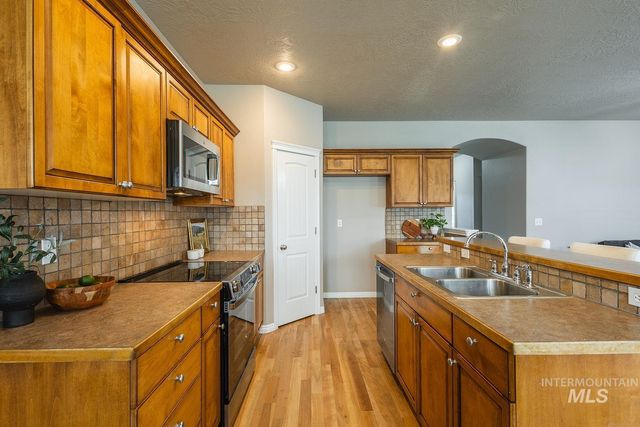 3406 S Ascaino, Meridian, ID 83642