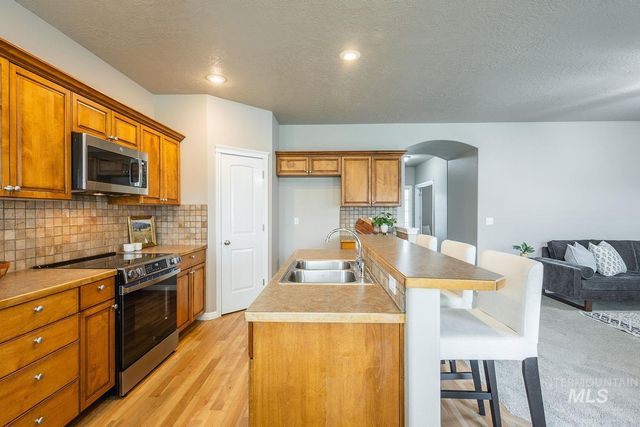 3406 S Ascaino, Meridian, ID 83642