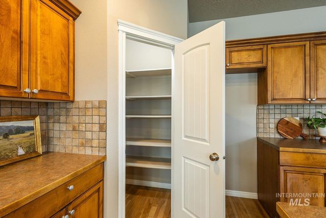 3406 S Ascaino, Meridian, ID 83642