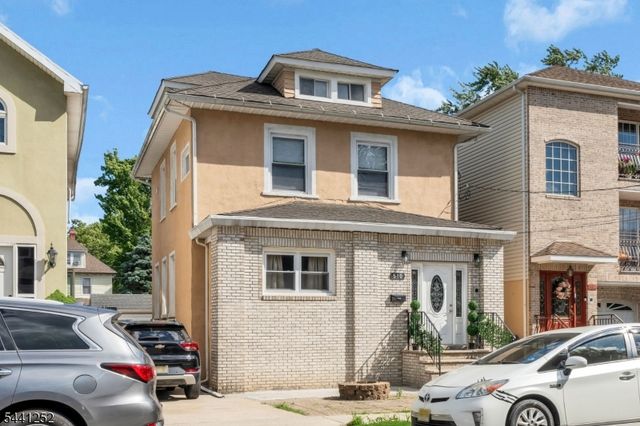 510 Burnham Rd, Elizabeth City, NJ 07202