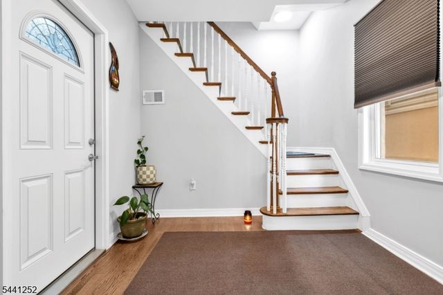 510 Burnham Rd, Elizabeth City, NJ 07202