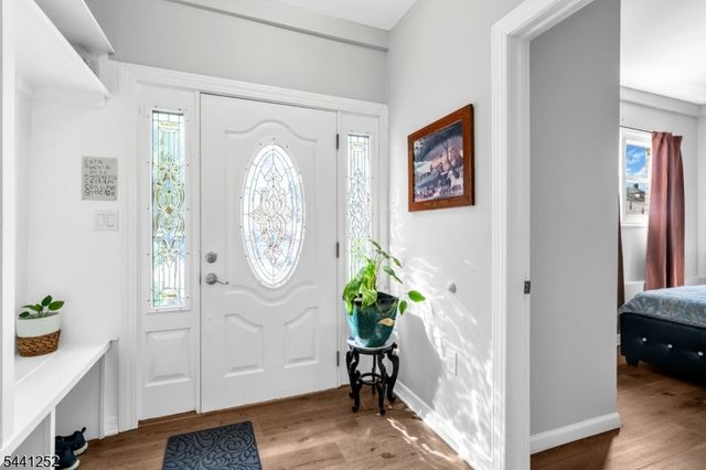 510 Burnham Rd, Elizabeth City, NJ 07202