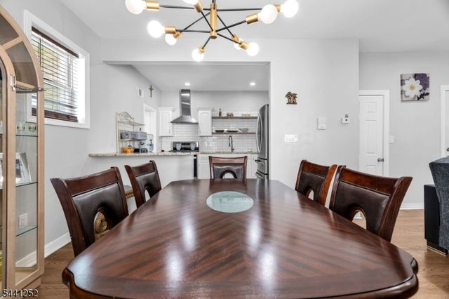 510 Burnham Rd, Elizabeth City, NJ 07202