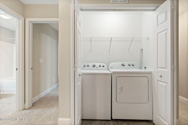 212 N Stingray Lane, Sneads Ferry, NC 28460