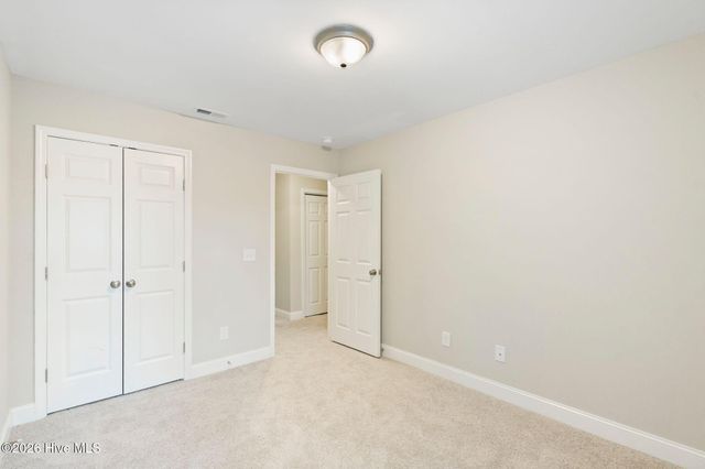 212 N Stingray Lane, Sneads Ferry, NC 28460