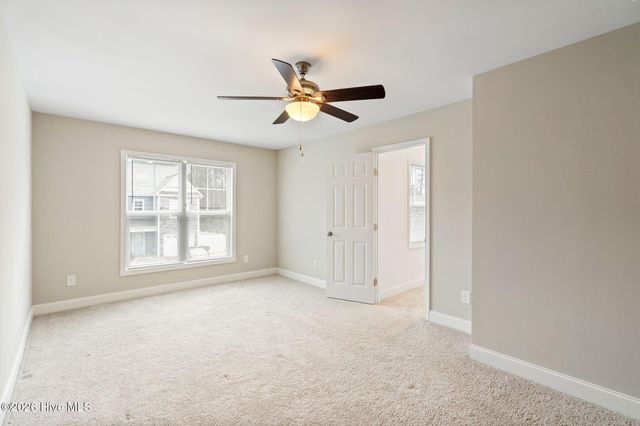 212 N Stingray Lane, Sneads Ferry, NC 28460