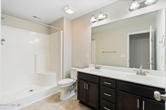 212 N Stingray Lane, Sneads Ferry, NC 28460