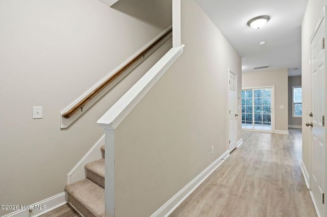 212 N Stingray Lane, Sneads Ferry, NC 28460