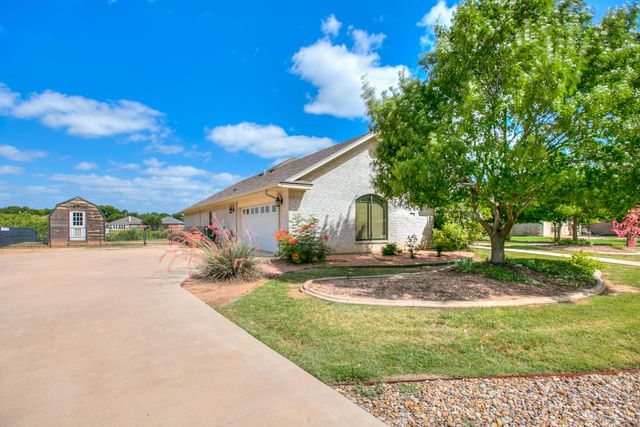 4309 Brook Hollow Lane, San Angelo, TX 76904