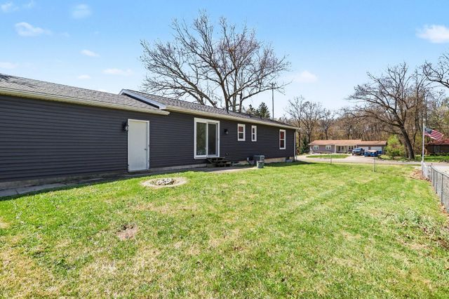 107 E Oakland Place, Battle Creek, MI 49015