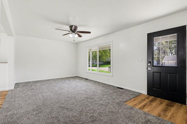 107 E Oakland Place, Battle Creek, MI 49015