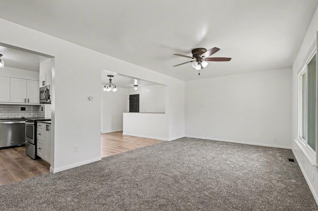 107 E Oakland Place, Battle Creek, MI 49015