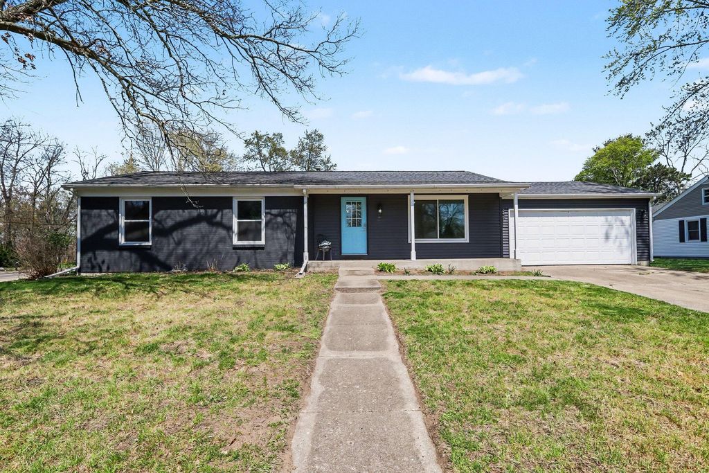 107 E Oakland Place, Battle Creek, MI 49015