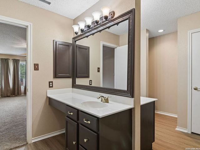 2138 Encanto Ridge, San Antonio, TX 78230