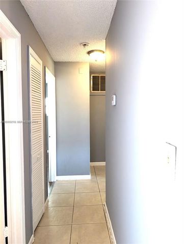 7871 SW 3rd Ct 7871, North Lauderdale, FL 33068