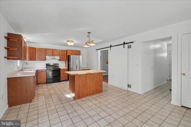 37 STEEPLE AVE, Red Lion, PA 17356
