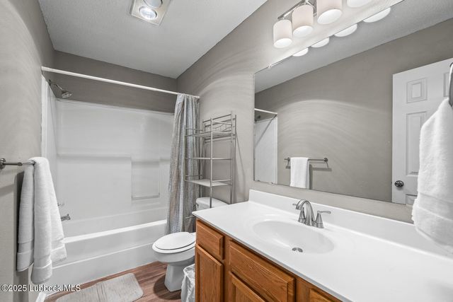 5855 6th Street, Lubbock, TX 79416