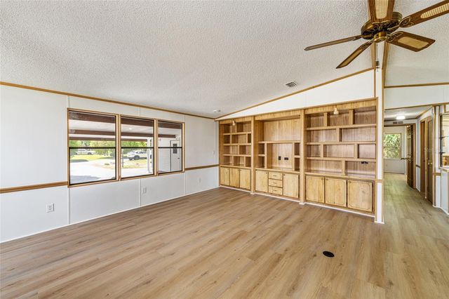 1004 ANN AVENUE, Lady Lake, FL 32159