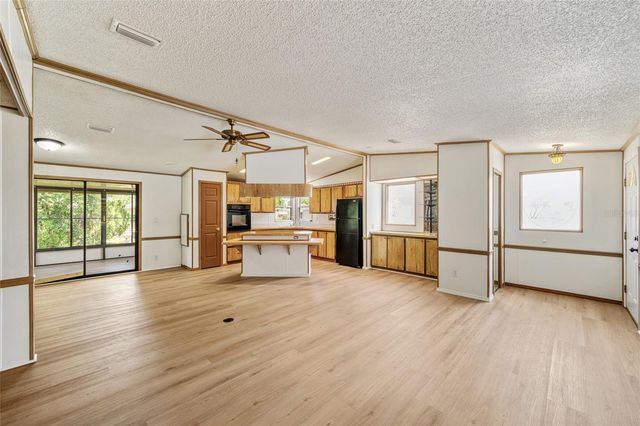 1004 ANN AVENUE, Lady Lake, FL 32159