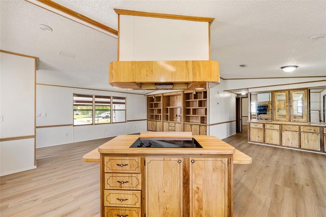 1004 ANN AVENUE, Lady Lake, FL 32159