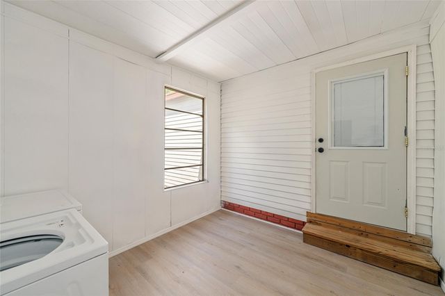 1004 ANN AVENUE, Lady Lake, FL 32159