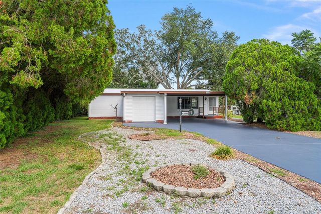 1004 ANN AVENUE, Lady Lake, FL 32159