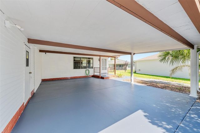 1004 ANN AVENUE, Lady Lake, FL 32159