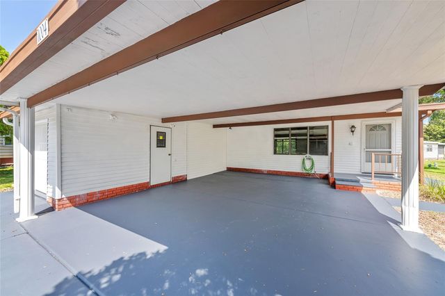 1004 ANN AVENUE, Lady Lake, FL 32159