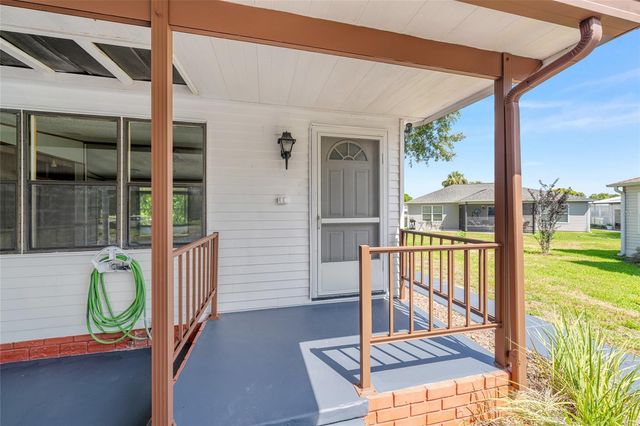 1004 ANN AVENUE, Lady Lake, FL 32159