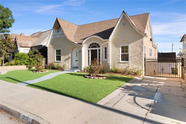 1212 S Weymouth, San Pedro, CA 90732