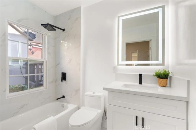 1212 S Weymouth, San Pedro, CA 90732