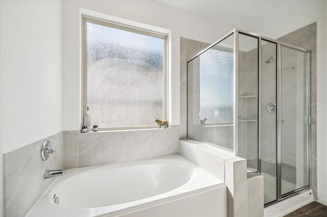 7207 Hillside Avenue, Mont Belvieu, TX 77523