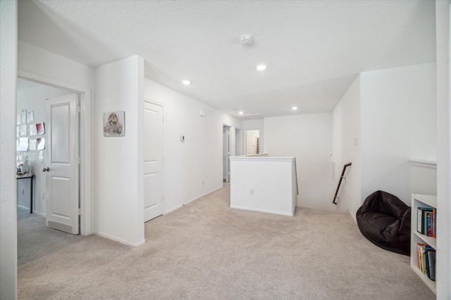 7207 Hillside Avenue, Mont Belvieu, TX 77523