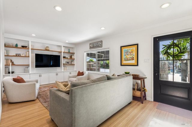 605 Calle Del Monte, Sonoma, CA 95476