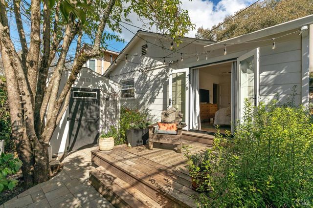 605 Calle Del Monte, Sonoma, CA 95476