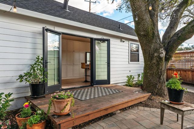 605 Calle Del Monte, Sonoma, CA 95476