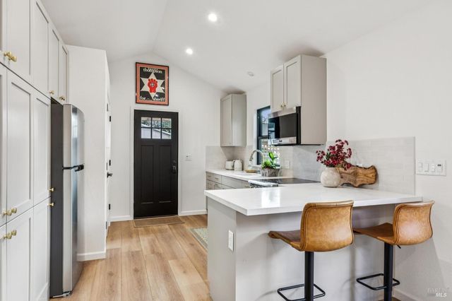 605 Calle Del Monte, Sonoma, CA 95476