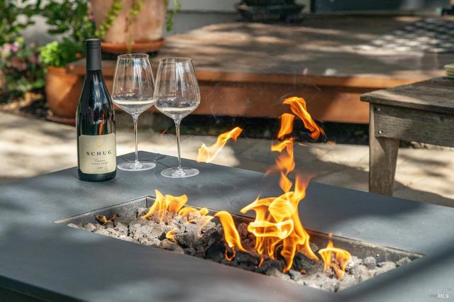 605 Calle Del Monte, Sonoma, CA 95476